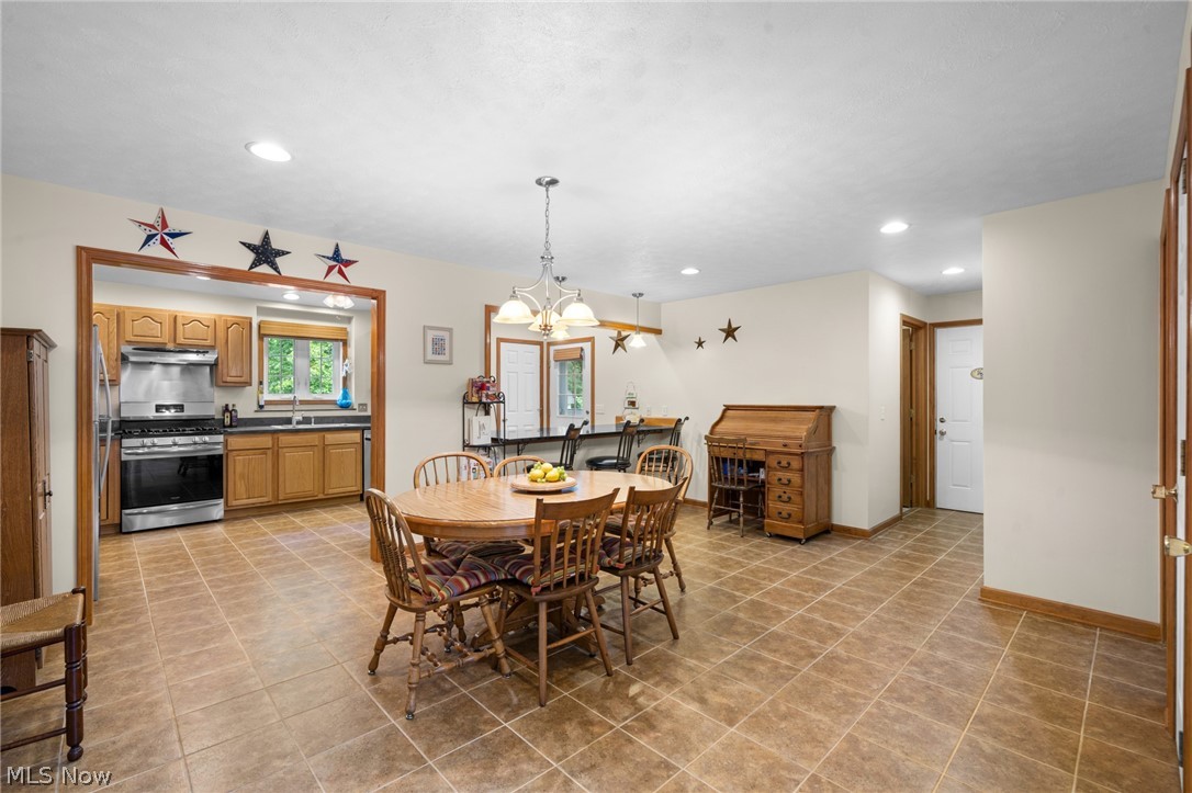 8572 Lake In The Woods Trail Chagrin Falls OH 44023