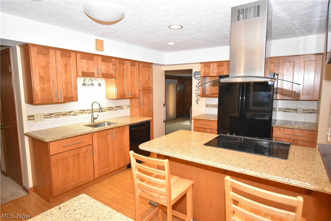 24354 S Oxford Oval North Olmsted OH 44070