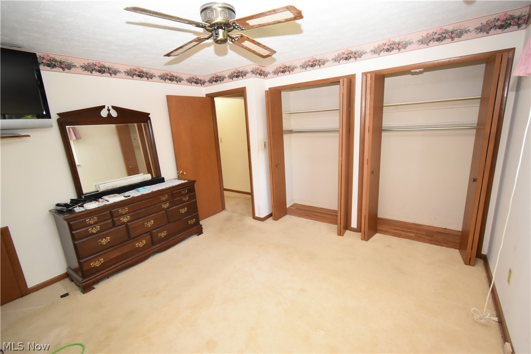 24354 S Oxford Oval North Olmsted OH 44070