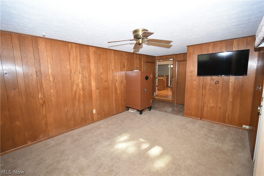 24354 S Oxford Oval North Olmsted OH 44070
