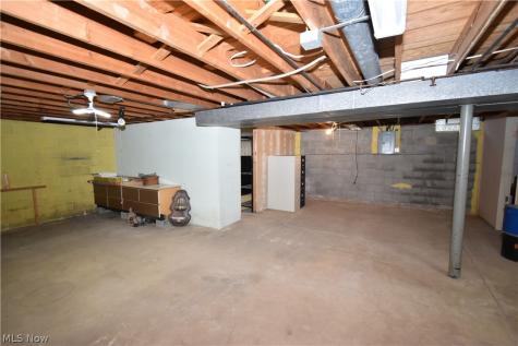 24354 S Oxford Oval North Olmsted OH 44070