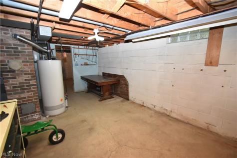24354 S Oxford Oval North Olmsted OH 44070