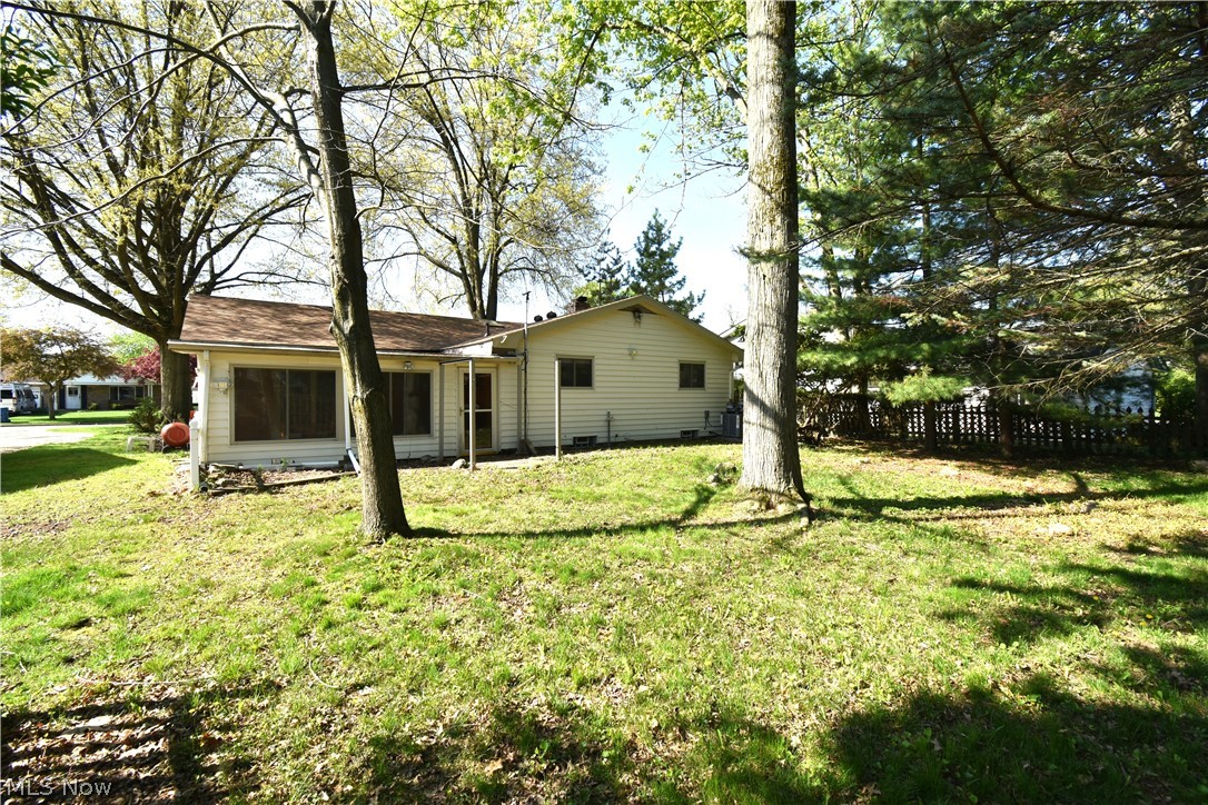 24354 S Oxford Oval North Olmsted OH 44070