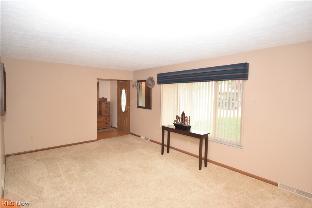 24354 S Oxford Oval North Olmsted OH 44070