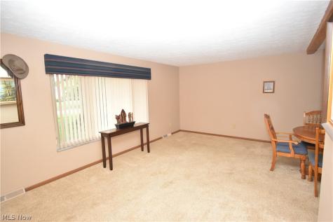 24354 S Oxford Oval North Olmsted OH 44070