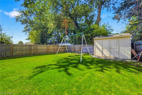 1218 E 346th Street Eastlake OH 44095