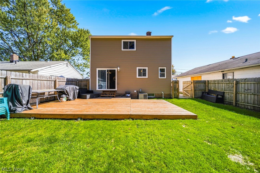 1218 E 346th Street Eastlake OH 44095