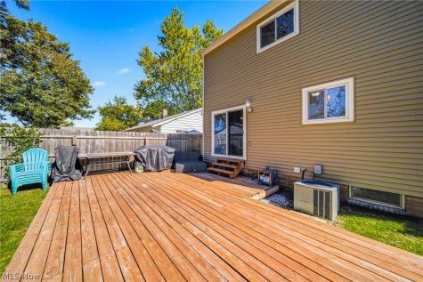 1218 E 346th Street Eastlake OH 44095