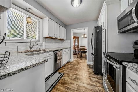1218 E 346th Street Eastlake OH 44095