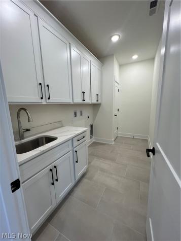 855 Club Drive W Aurora OH 44202