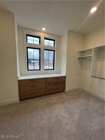 855 Club Drive W Aurora OH 44202