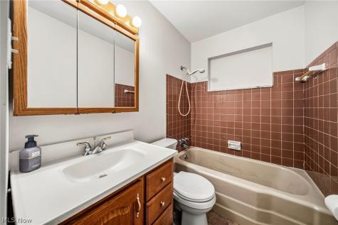 11111 Abbey Road North Royalton OH 44133