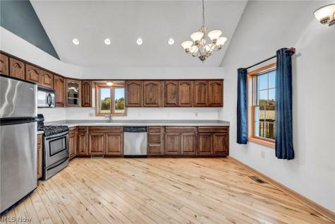 434 Us Highway 224 Sullivan OH 44880