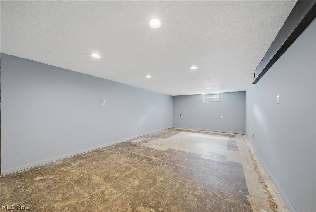 3825 34th Street NE Canton OH 44705
