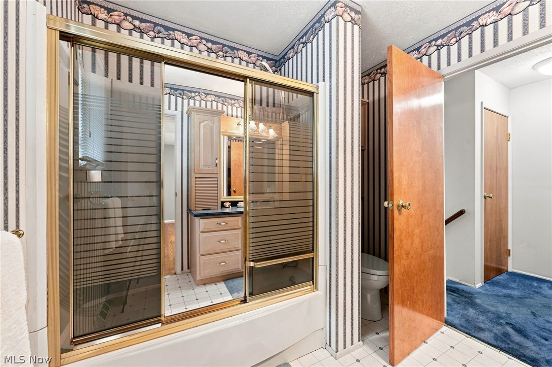 222 Kenwick Drive Northfield OH 44067