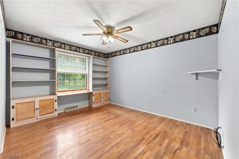 222 Kenwick Drive Northfield OH 44067