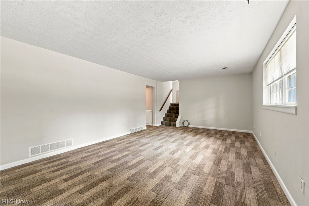 222 Kenwick Drive Northfield OH 44067