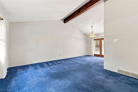 222 Kenwick Drive Northfield OH 44067