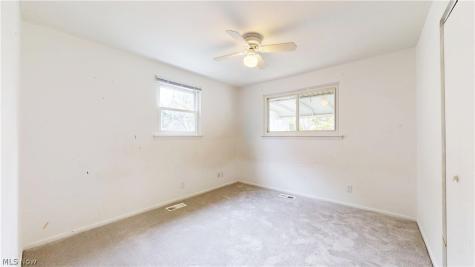 4790 Robinwood Drive Mentor OH 44060