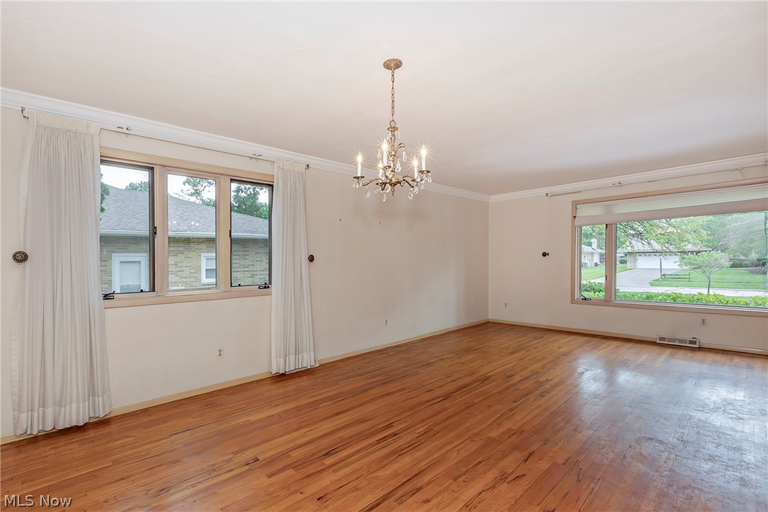 596 Jefferson Drive Highland Heights OH 44143