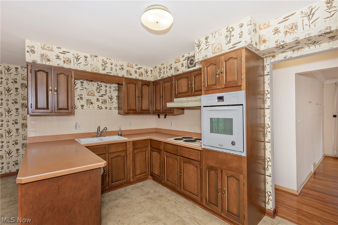 596 Jefferson Drive Highland Heights OH 44143