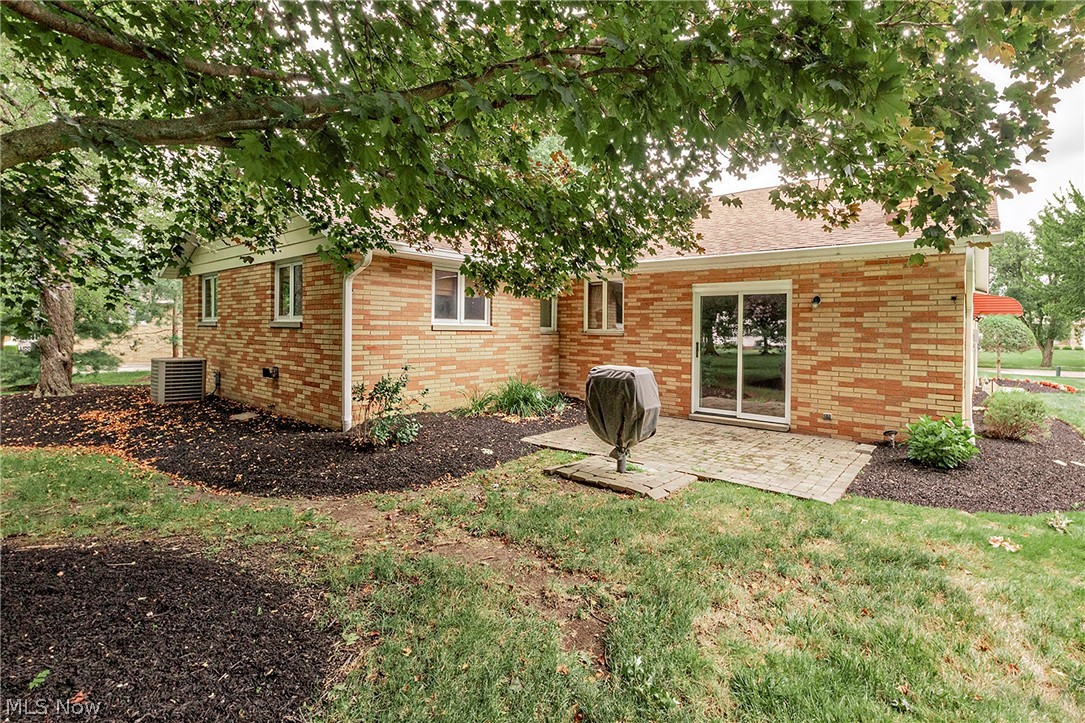 596 Jefferson Drive Highland Heights OH 44143