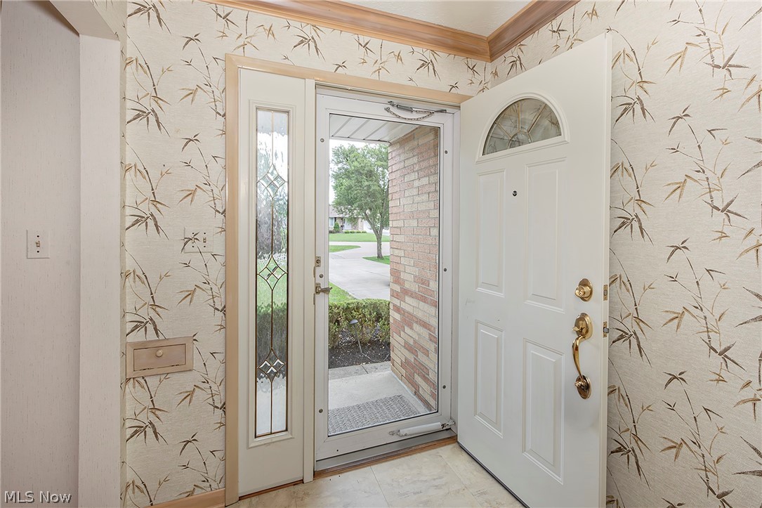 596 Jefferson Drive Highland Heights OH 44143