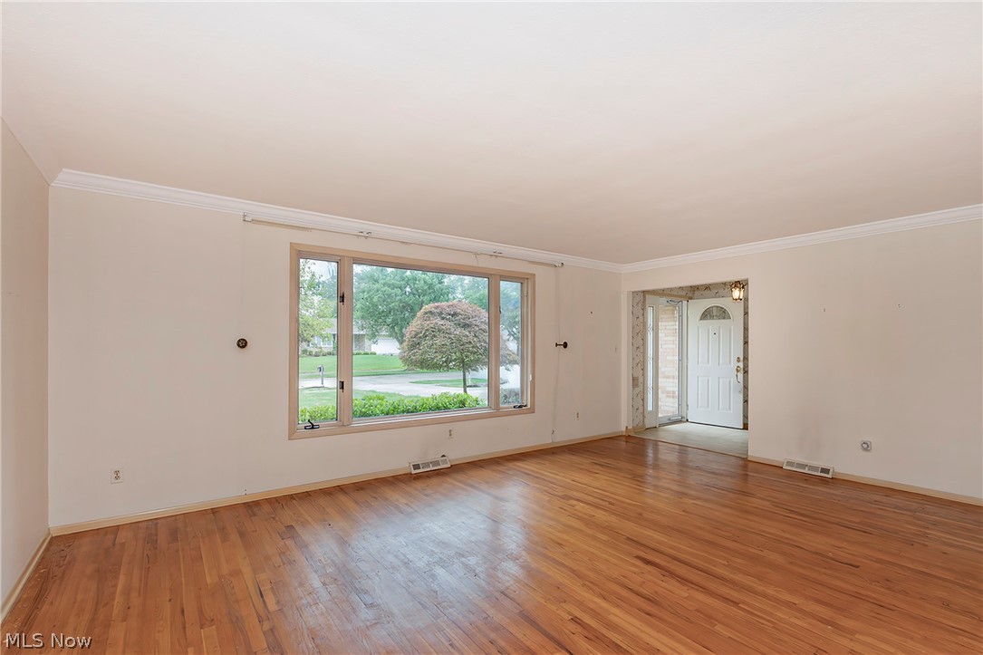 596 Jefferson Drive Highland Heights OH 44143