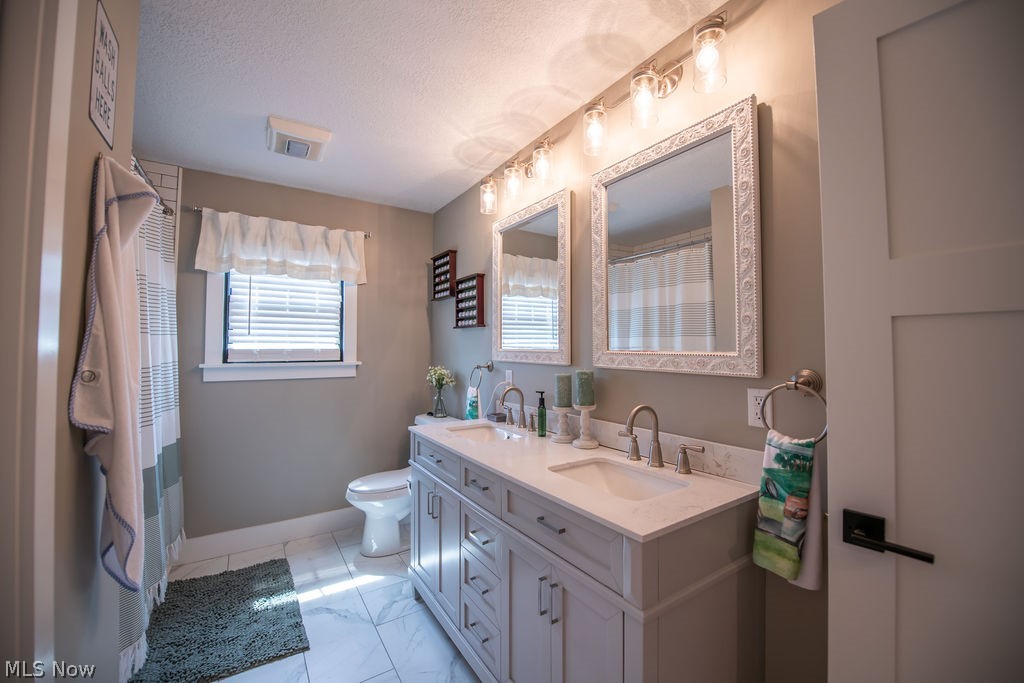 2491 Queensbury Road Alliance OH 44601