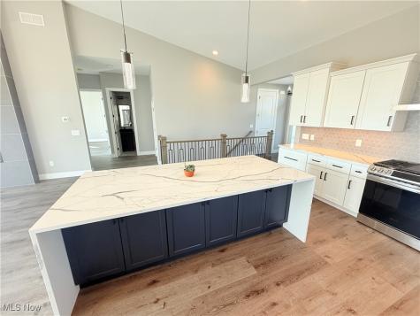 2048 Forest Drive Eastlake OH 44095