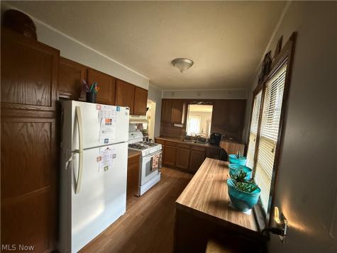 858 Independence Avenue Akron OH 44310