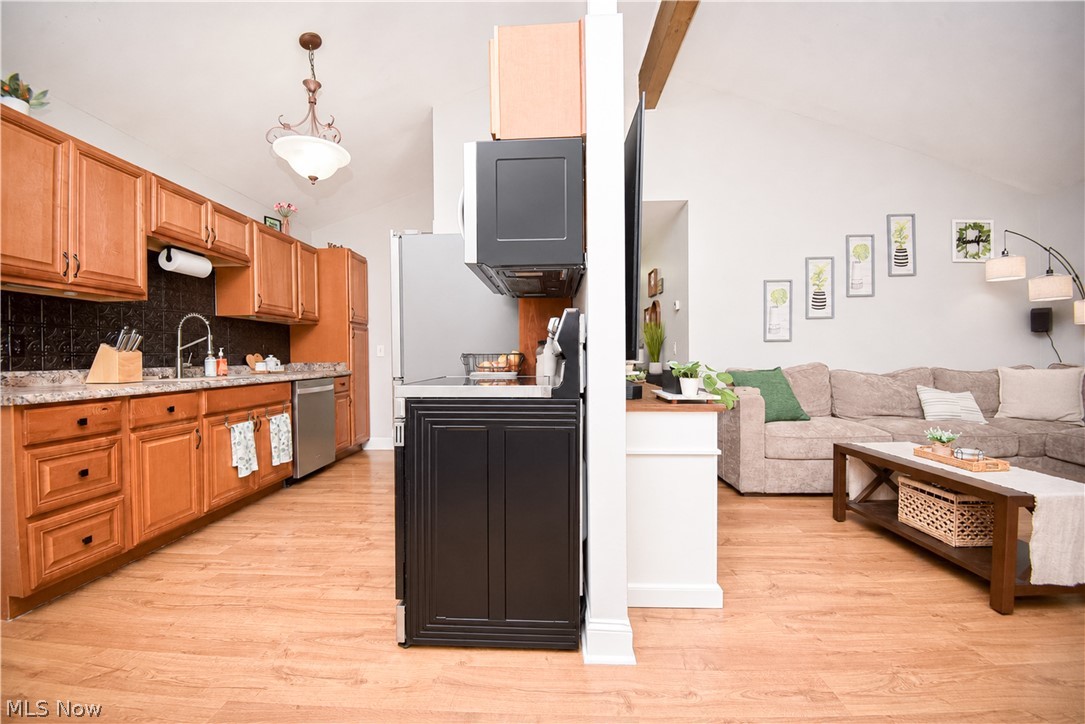 525 Abbyshire Drive Berea OH 44017