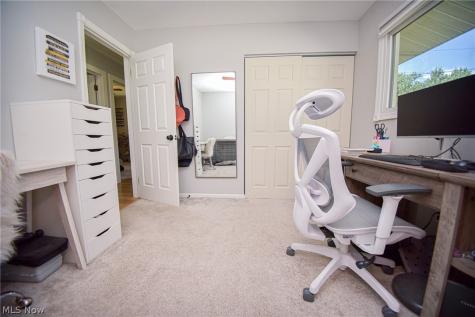 525 Abbyshire Drive Berea OH 44017