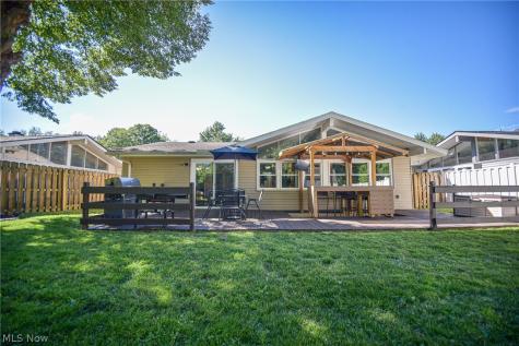 525 Abbyshire Drive Berea OH 44017