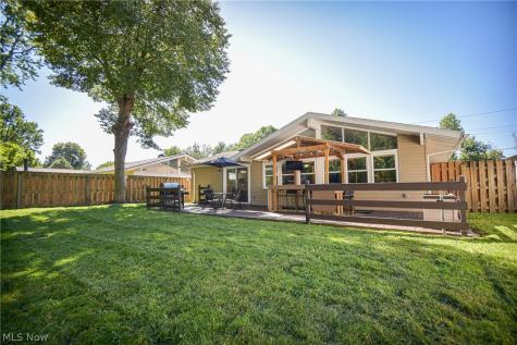 525 Abbyshire Drive Berea OH 44017