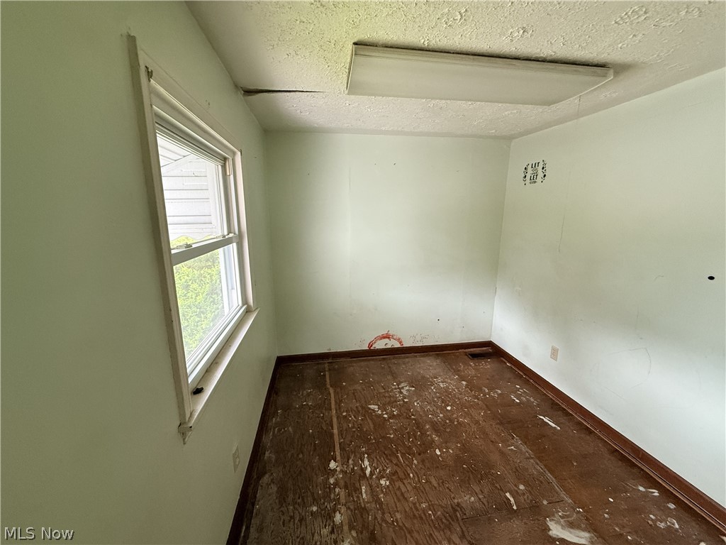 630 Cedar Lane NW New Philadelphia OH 44663