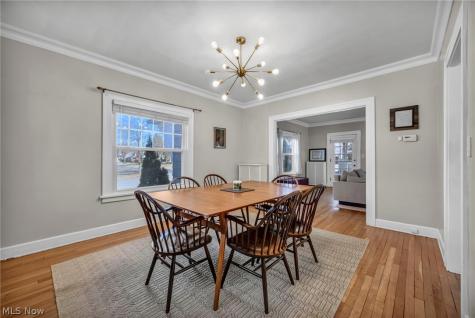 1521 Parkhill Road Cleveland Heights OH 44121
