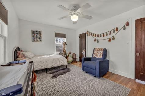 1521 Parkhill Road Cleveland Heights OH 44121