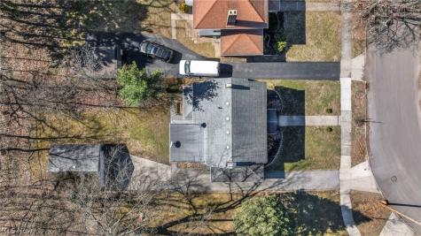 1521 Parkhill Road Cleveland Heights OH 44121