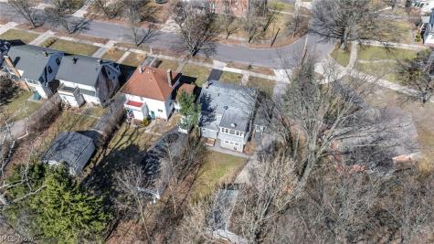 1521 Parkhill Road Cleveland Heights OH 44121