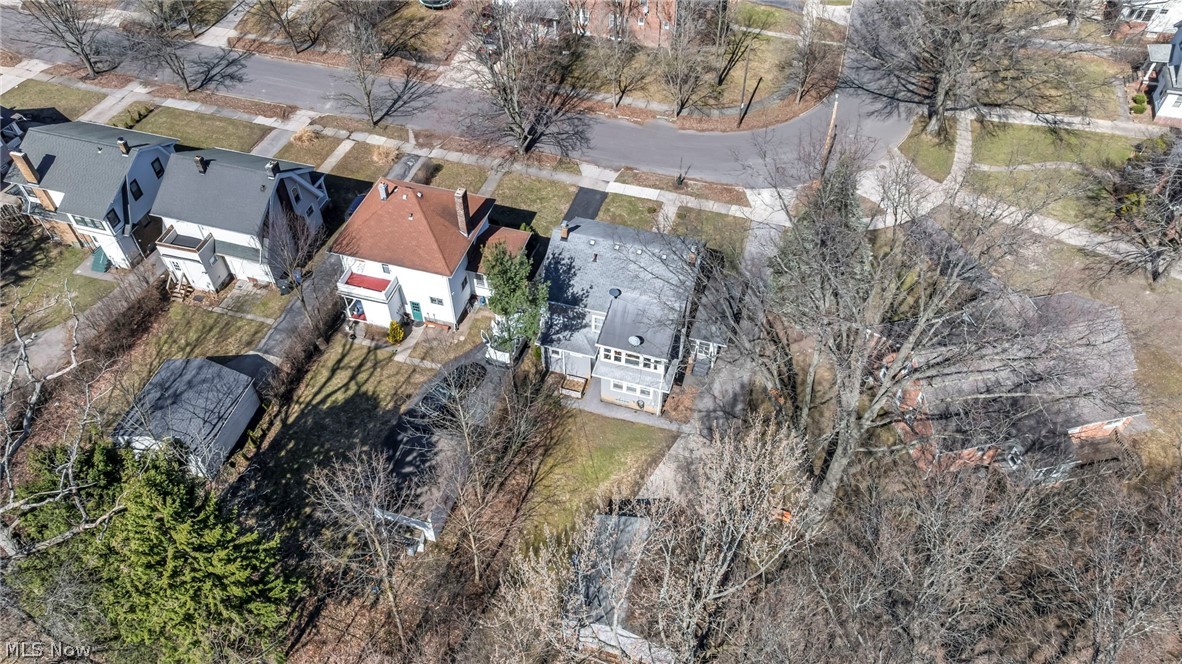 1521 Parkhill Road Cleveland Heights OH 44121