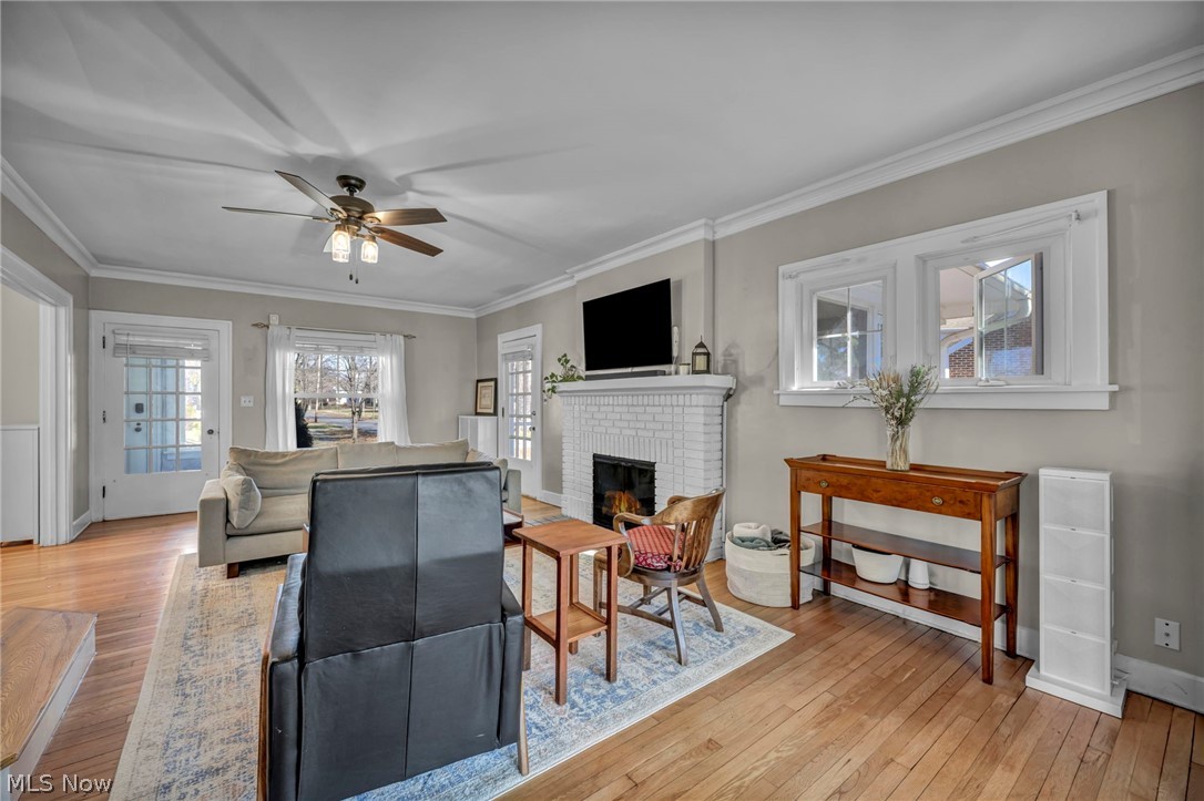 1521 Parkhill Road Cleveland Heights OH 44121