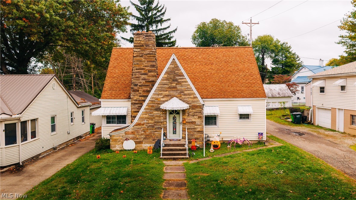 1252 Kenilworth Avenue Coshocton OH 43812