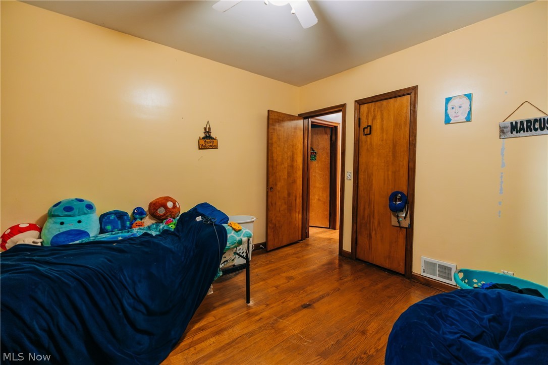 1252 Kenilworth Avenue Coshocton OH 43812