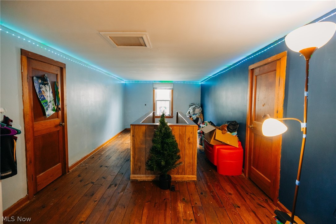 1252 Kenilworth Avenue Coshocton OH 43812