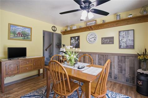 12097 Lisa Avenue NW Hartville OH 44632