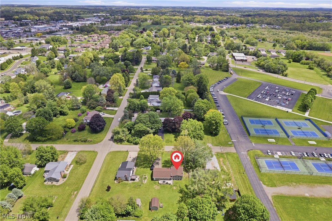 12097 Lisa Avenue NW Hartville OH 44632