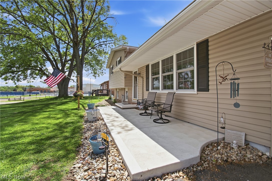 12097 Lisa Avenue NW Hartville OH 44632