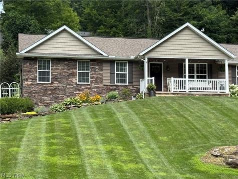 7595 Arbon Drive Millersburg OH 44654
