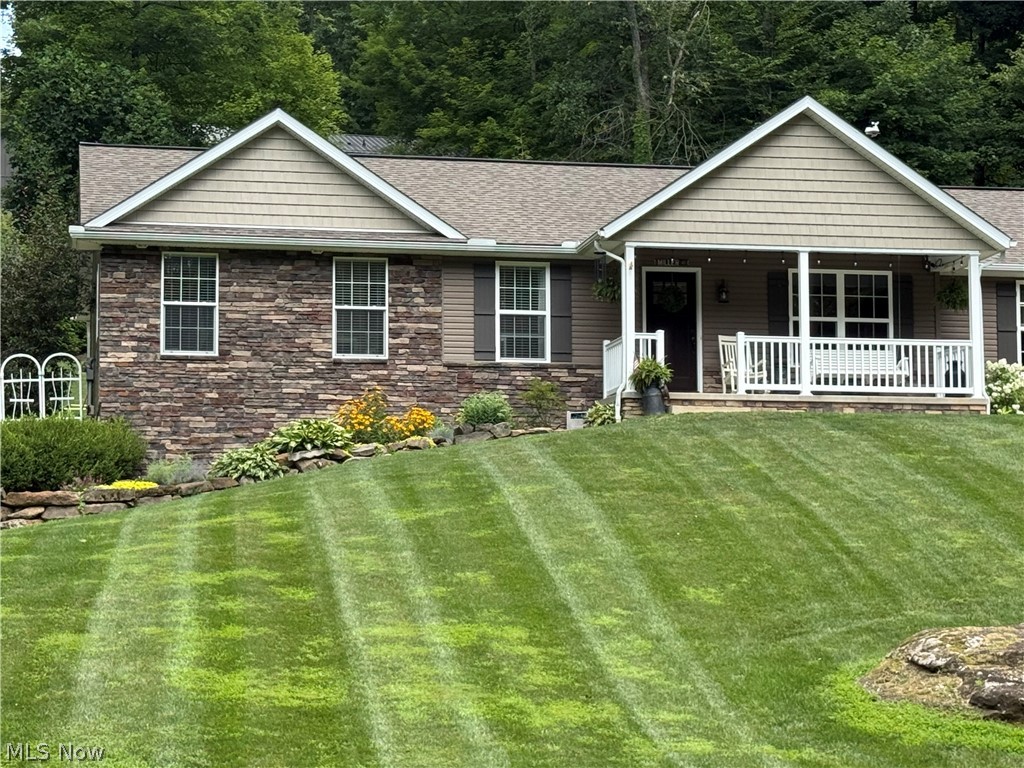 7595 Arbon Drive Millersburg OH 44654